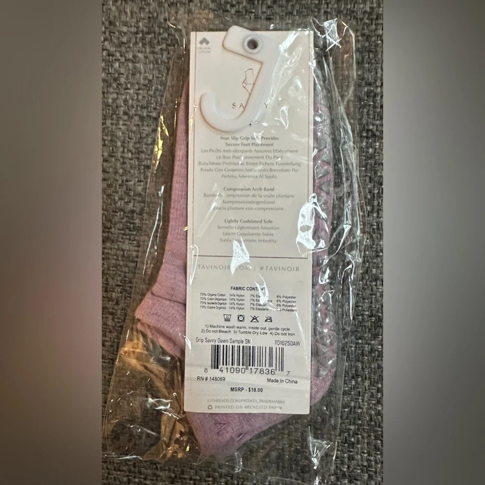 2 PAIRS  Tavi Noir Savvy Grip Socks -Dawn - SMALL (6-8)‎ NWT